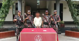 যশোরে স্বর্ণের বারসহ একজনকে আটক করেছে বিজিবি